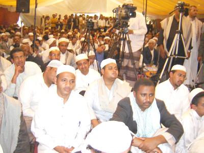 جانب من الحضور في قاعة المحضار