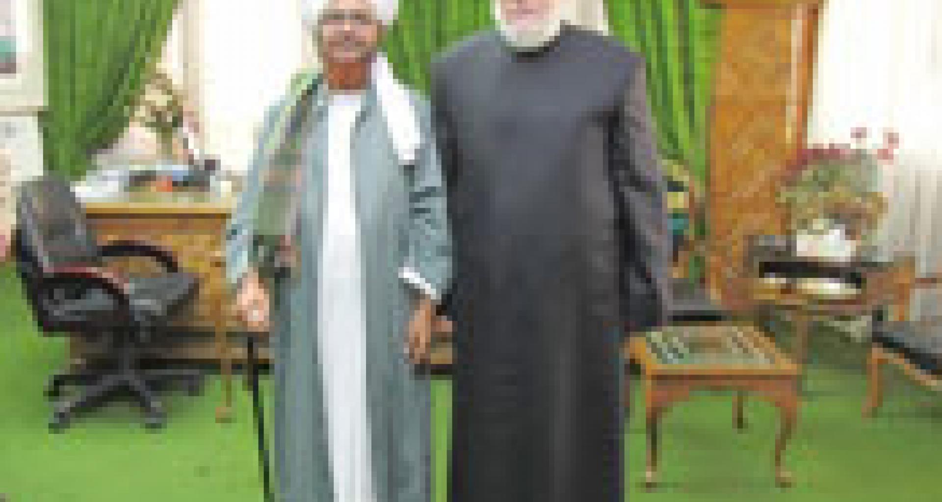 الحبيب عمر مع الشيخ الدكتور علي جمعة في مكتبه