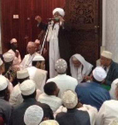 جلال وجمال وكمال وحي الله وشرعه لا يظهر في واقع الإنسان إلا بذوات تحمل أنواره