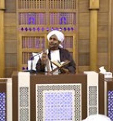 تفسير سورة الحاقة، من قوله تعالى:  {فَلَا أُقْسِمُ بِمَا تُبْصِرُونَ }، الآية: 38